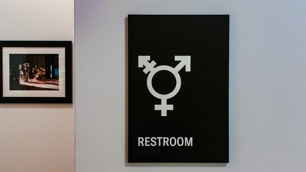 restroom trans symbol